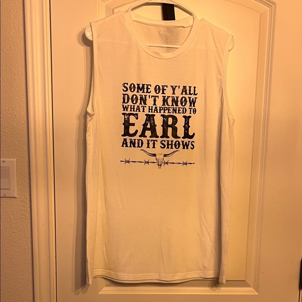 White Graphic Sleeveless Shirt - Picture 2 of 8